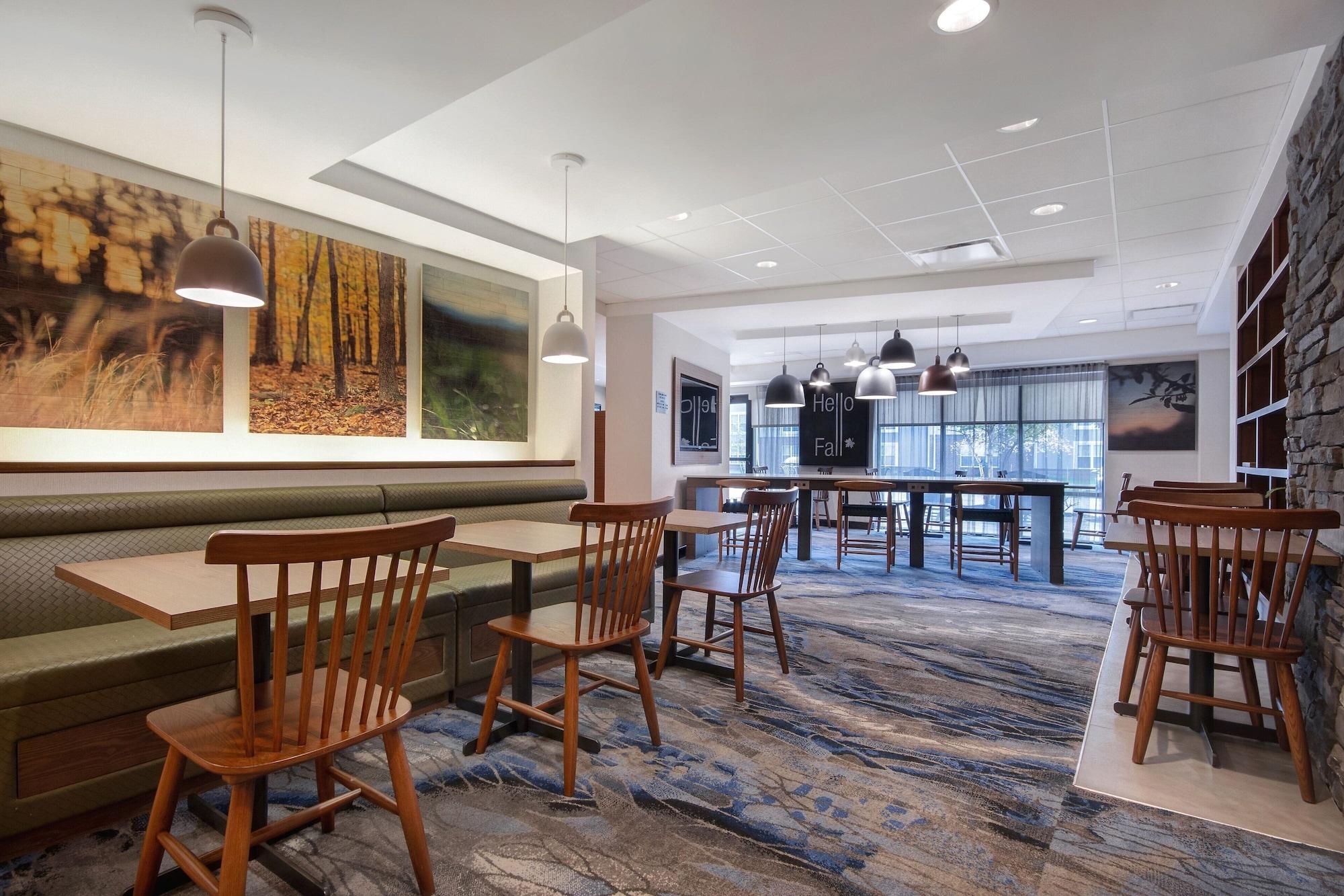 Restaurant Fairfield Inn & Suites by Marriott Rochester West/Greece