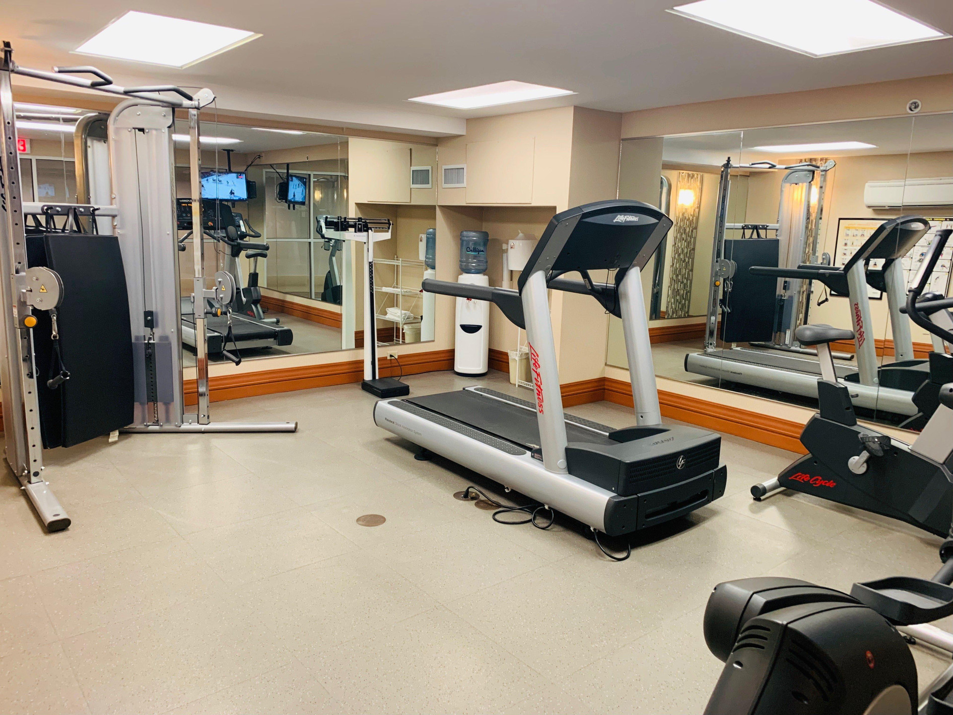 Instalaciones Recreativas Holiday Inn Express Hotel & Suites Calgary by IHG