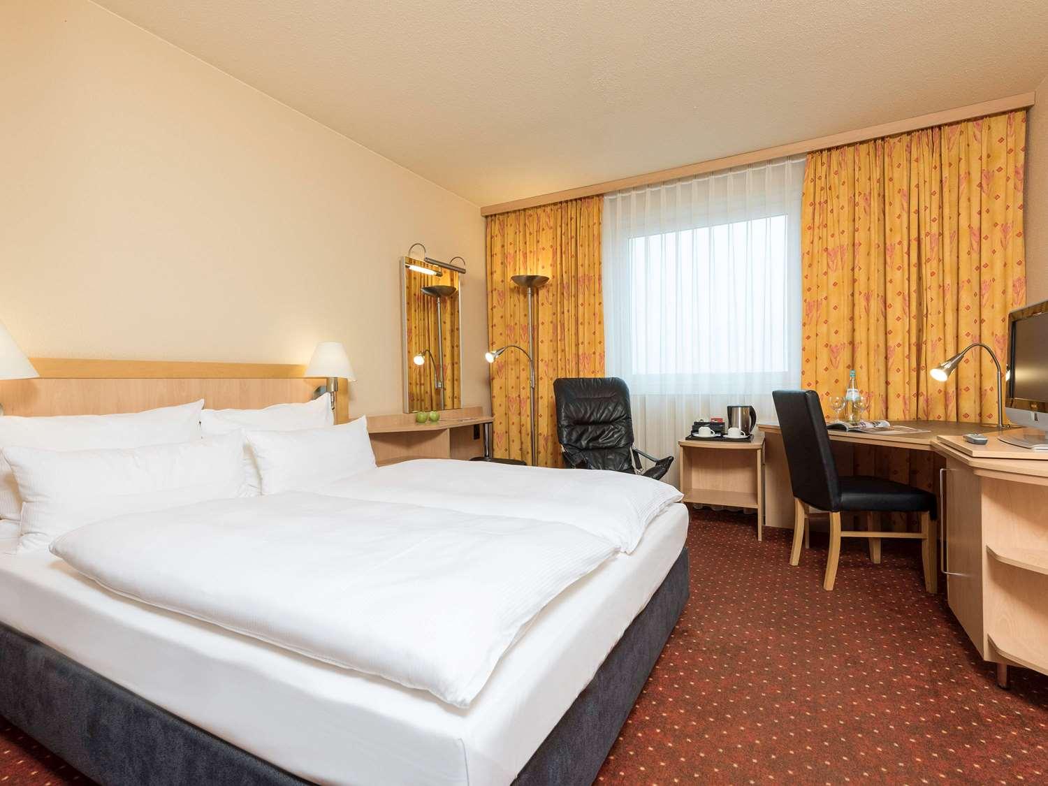 Hotel NH Berlin Treptow