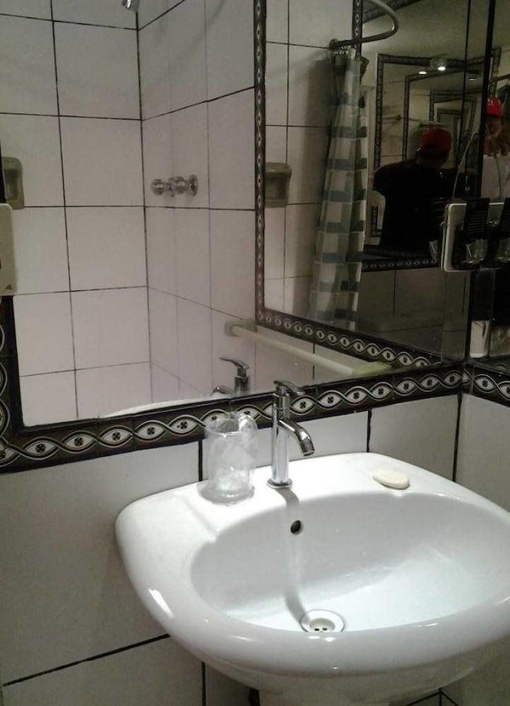 Set de Habitación Cabu Hostel