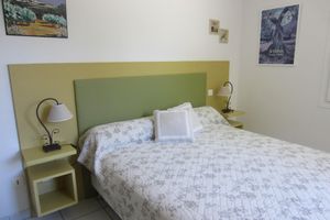 Alquiler Vacacional - Near Vaison la Romaine 4* heated pool villa overlooking Mont Ventoux