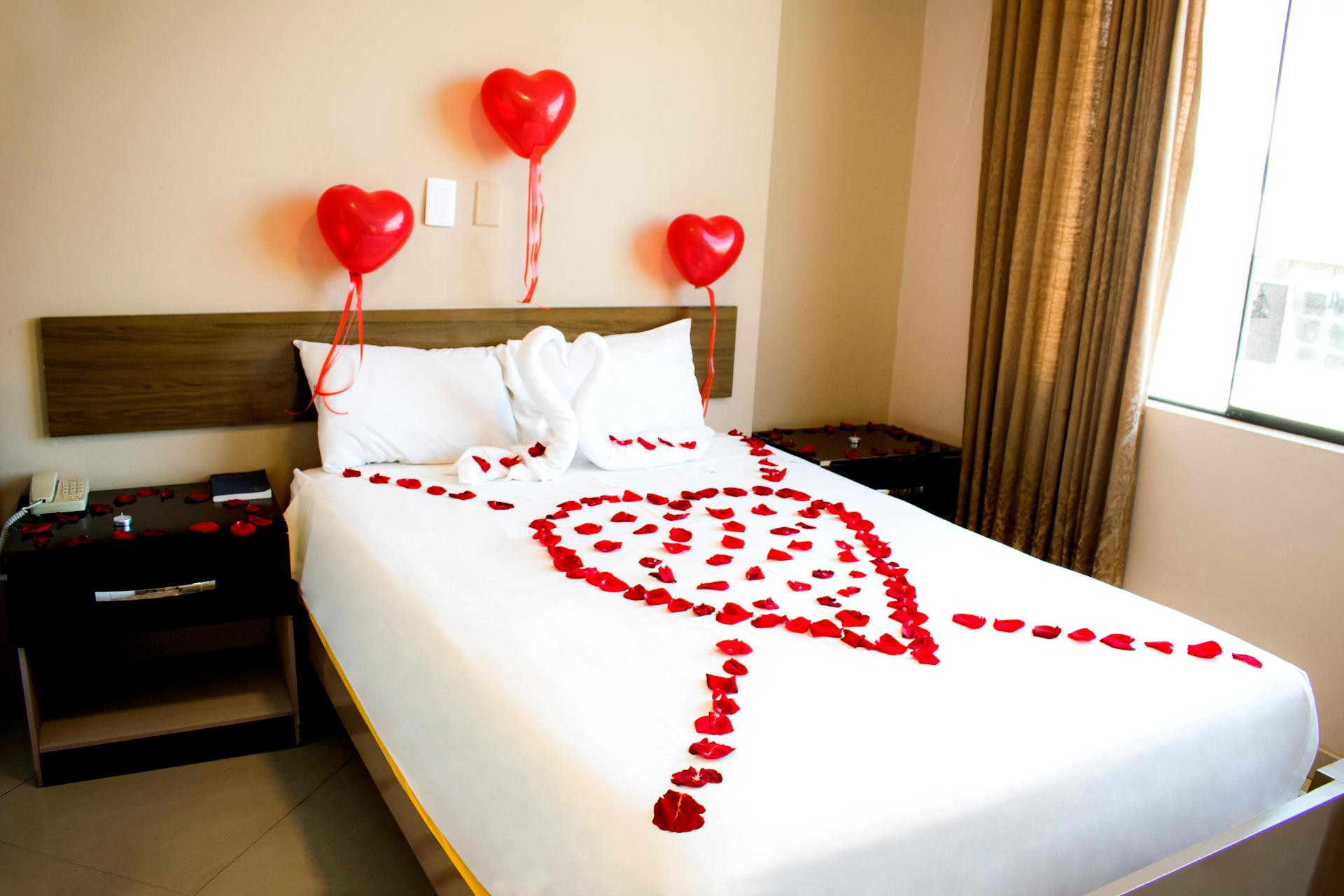 Varios Zentra Hotel