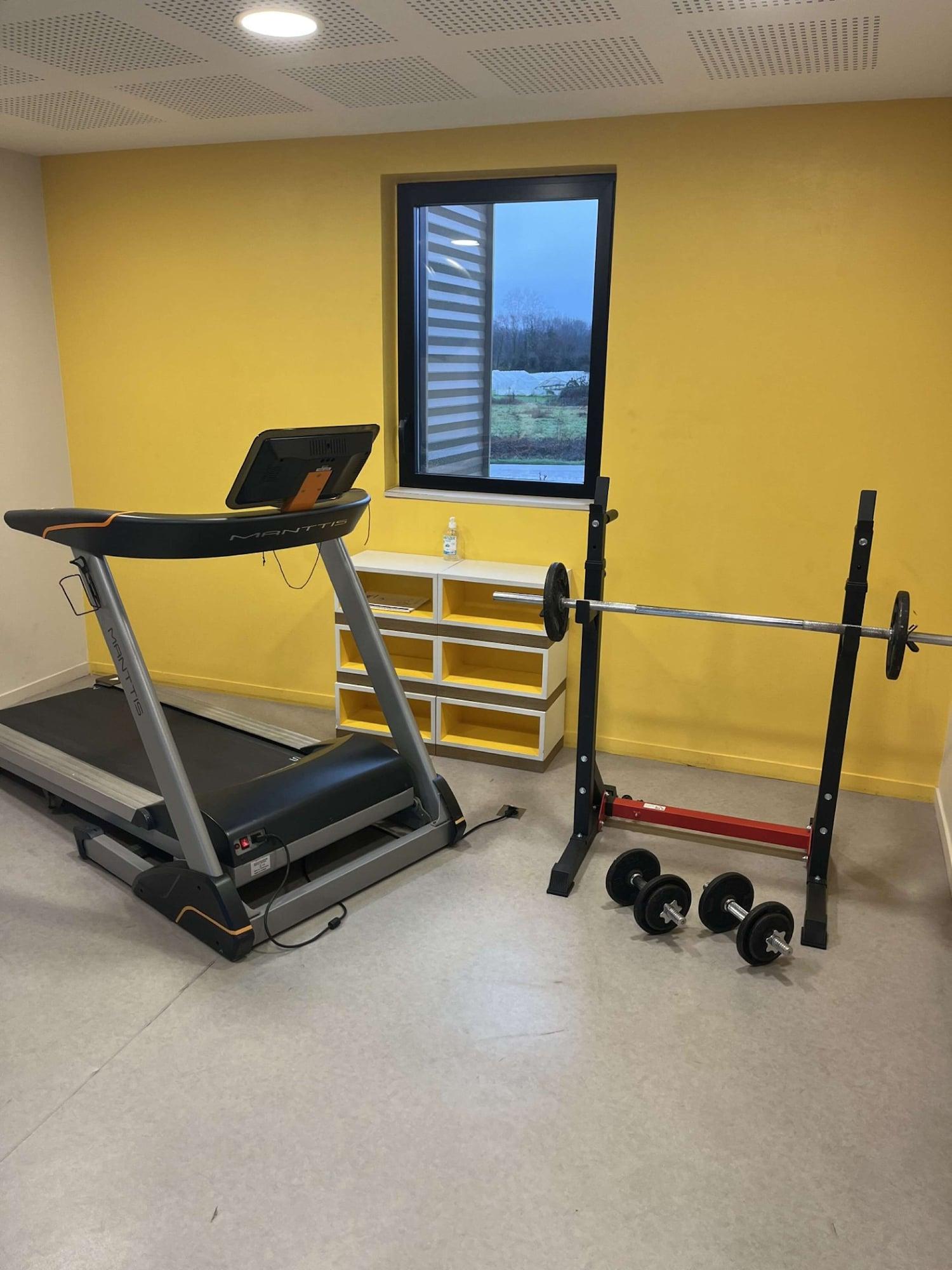 Gimnasio Kyriad Prestige Pau - Zenith - Palais Des Sports