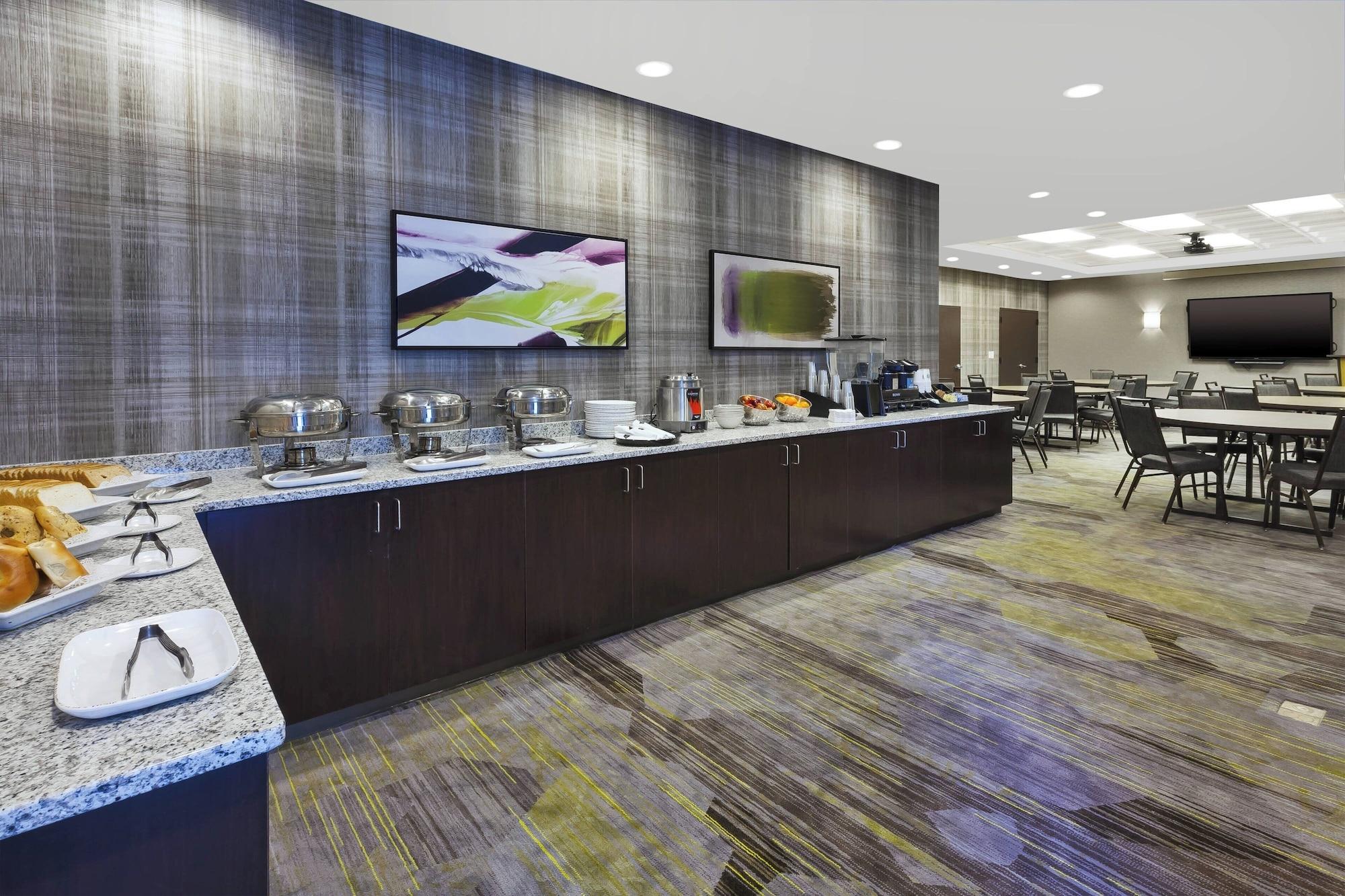 Restaurant Courtyard by Marriott Secaucus Meadowlands
