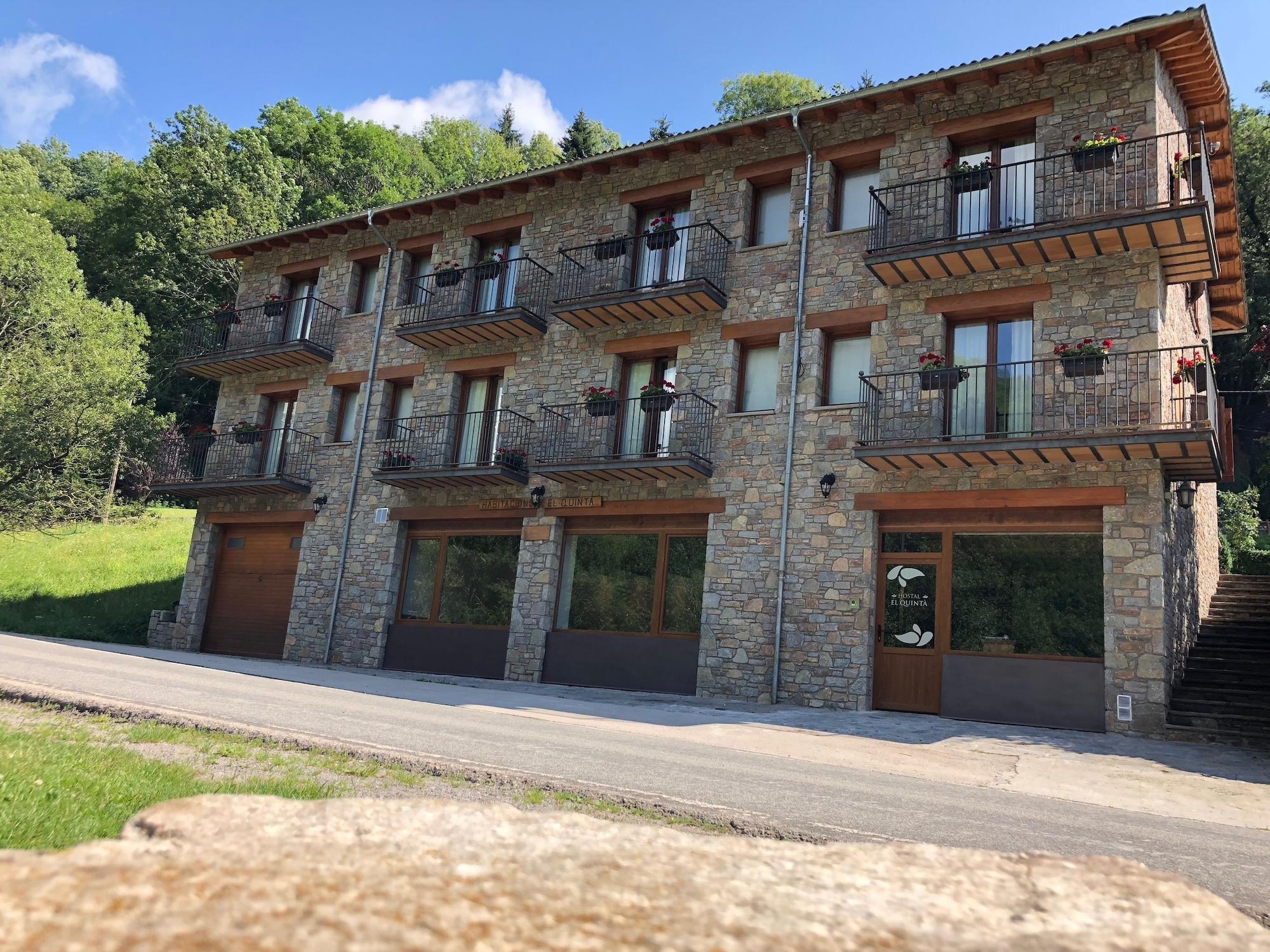 Varios Hostal El Quintà