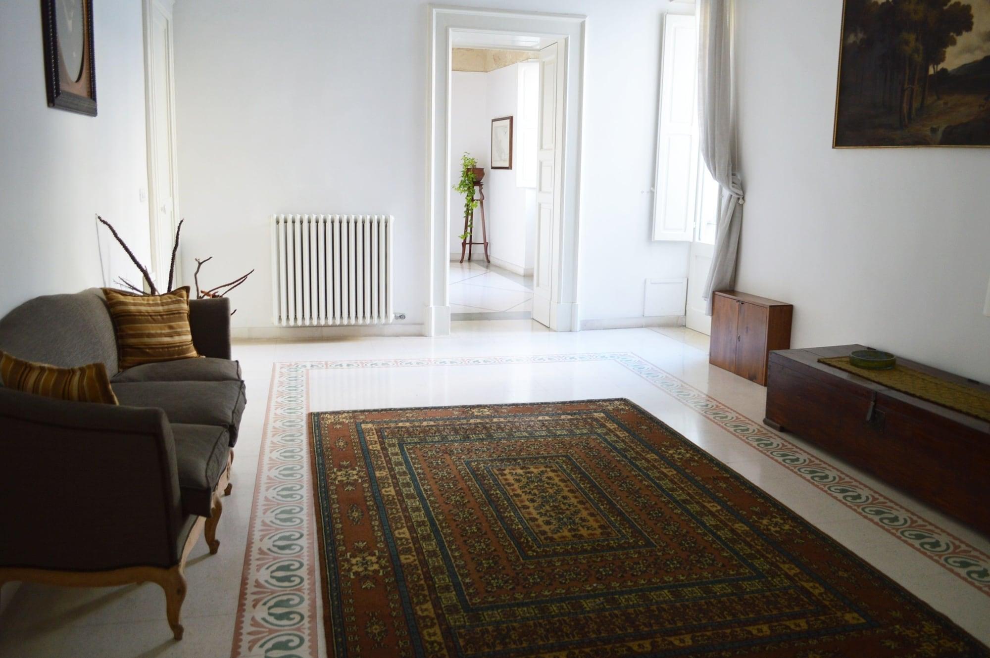 Varios Palazzo Rollo