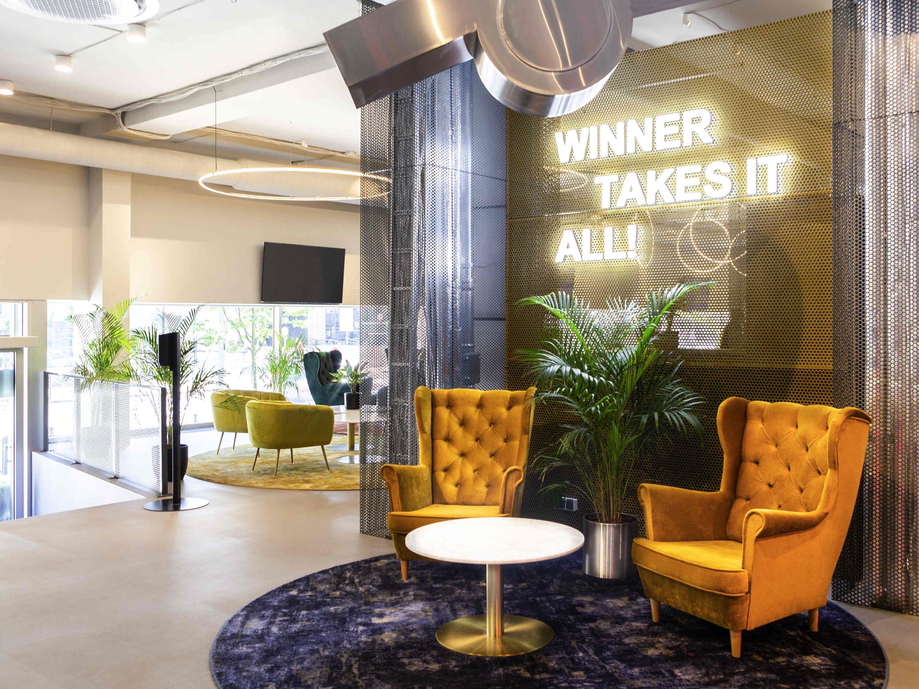 Vista Exterior Ibis Styles Kaunas Centre