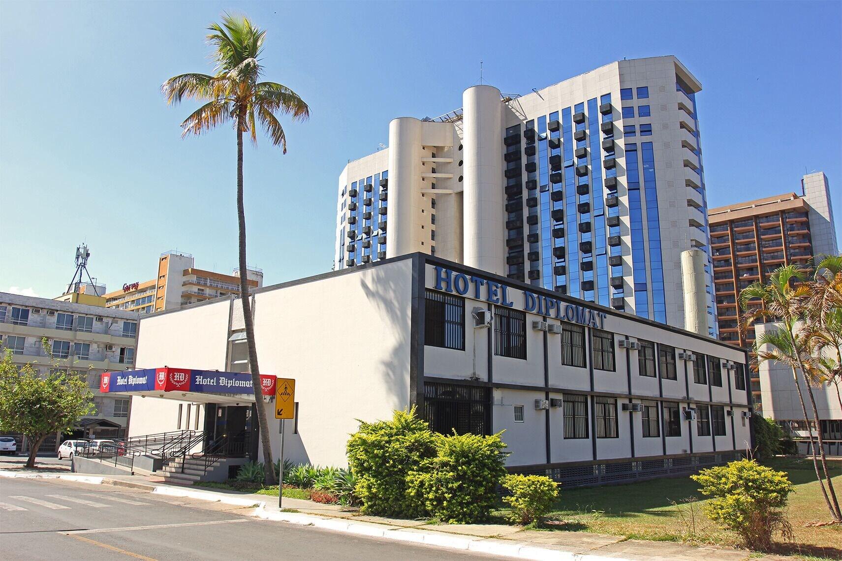 Varios Hotel Diplomat by Bsb Inn