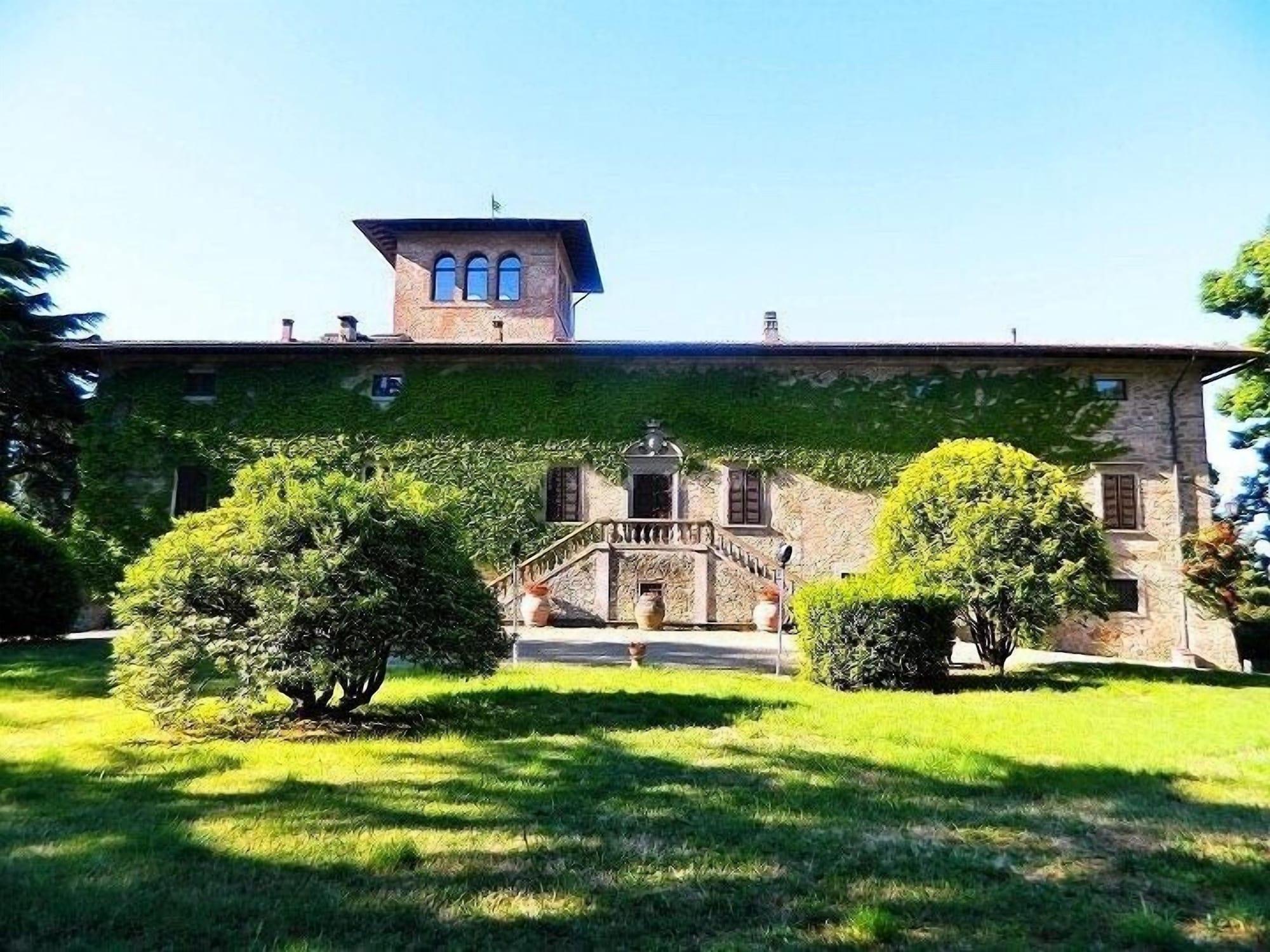 Vista Exterior Villa Piandaccoli