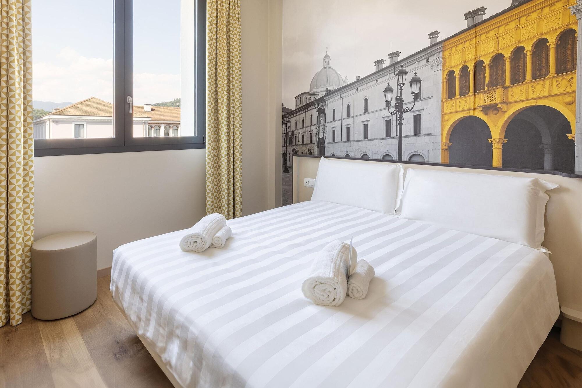 Varios B&B Hotel Brescia