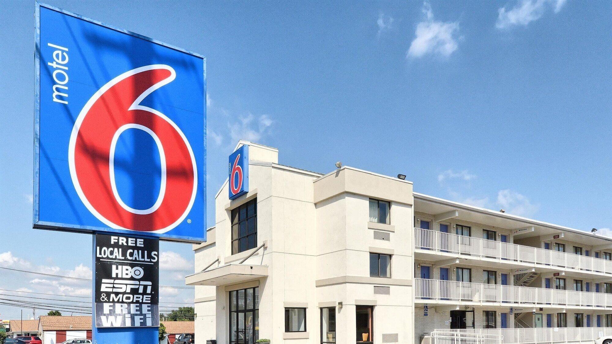 Varios Motel 6 Maple Shade Township, NJ - Philadelphia - Mt Laurel