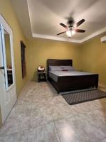 Alquiler Vacacional - Cozy Two (2) bedroom townhouse with secure parking