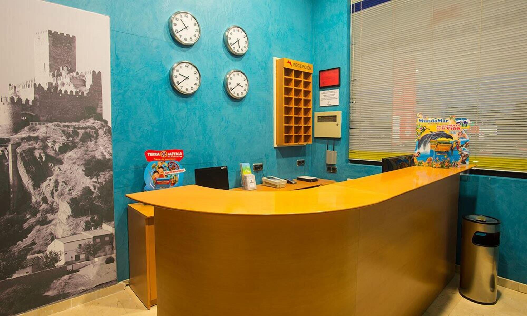 Vista Lobby Encasa Hotel Almansa