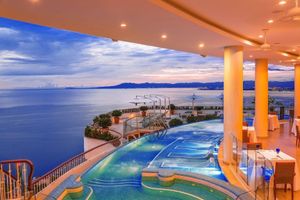 Alojamiento - Grand Miramar All Luxury Suites & Residences