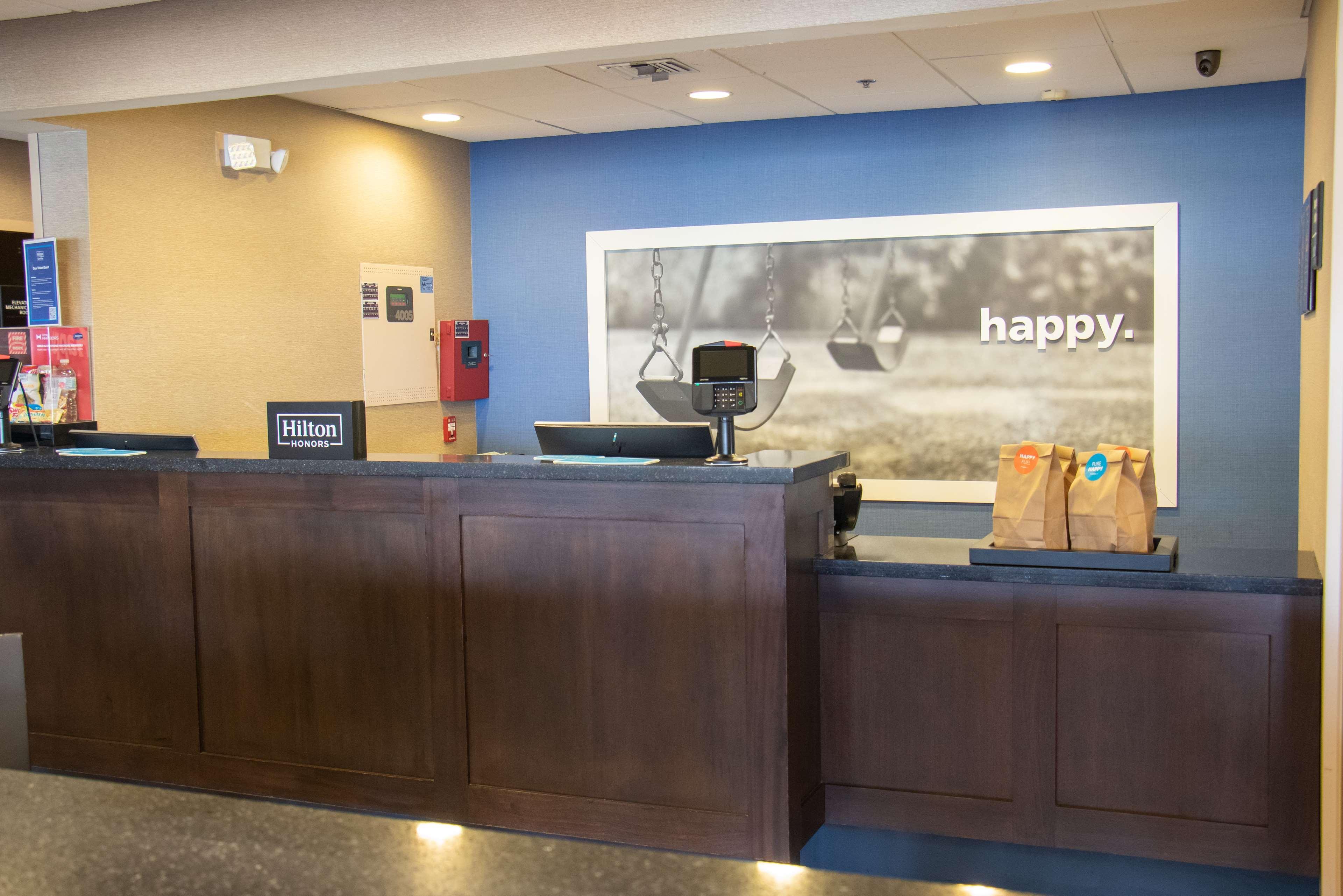Vista Lobby Hampton Inn Tuscaloosa-East