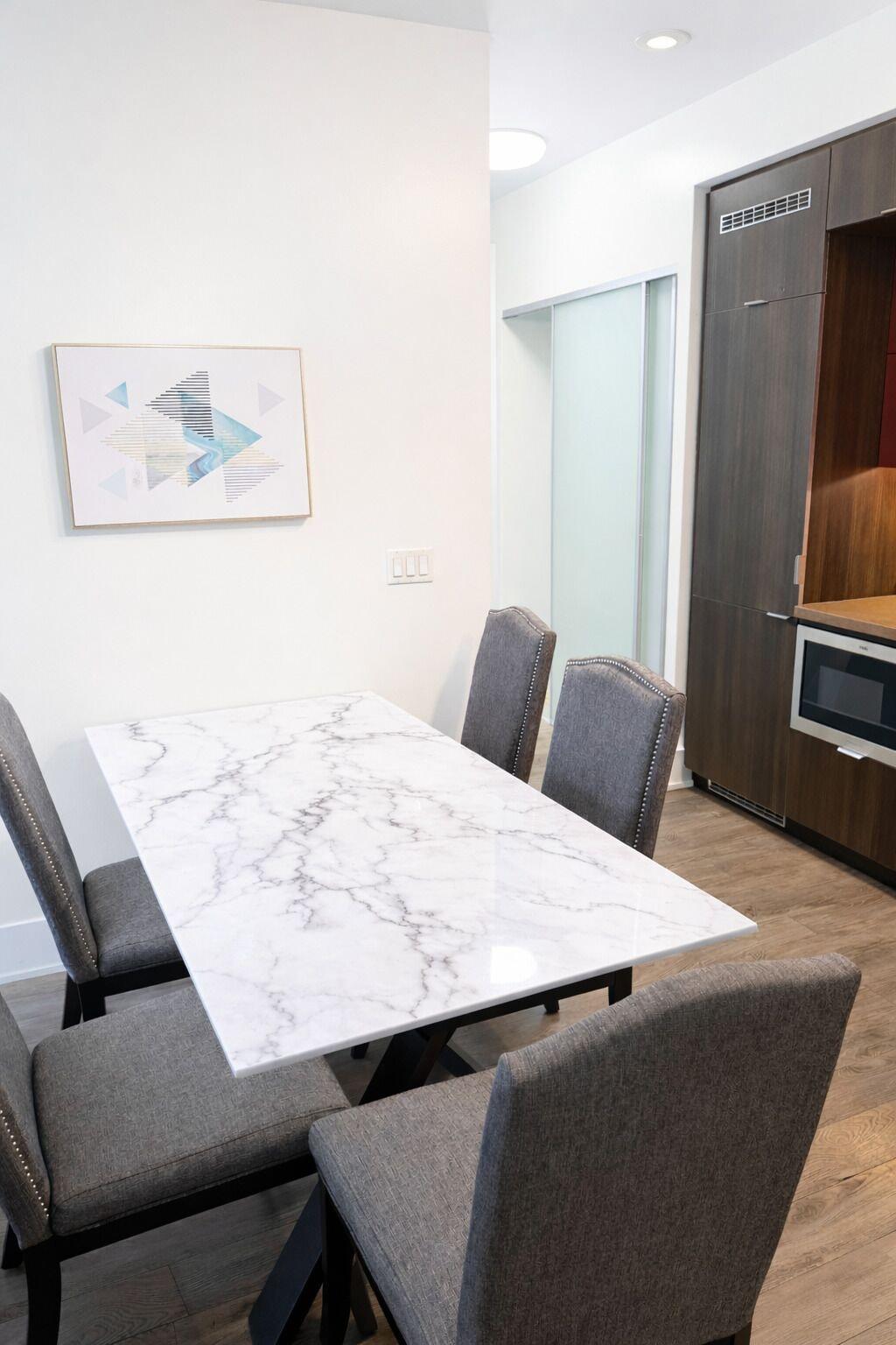 Restaurant Premium Stays