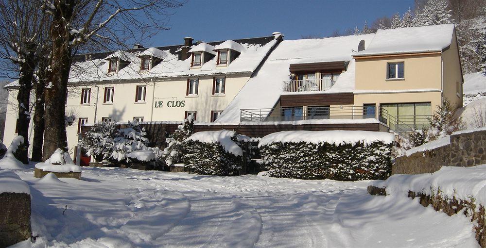 Vista da fachada Hôtel Restaurant Le Clos
