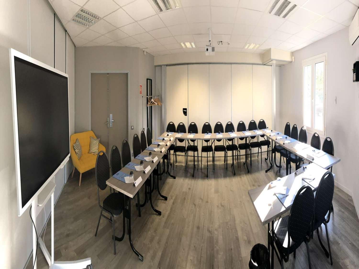 Sala de Reuniones Hotel Kyriad Lyon Est - Bron Eurexpo Le Cottage