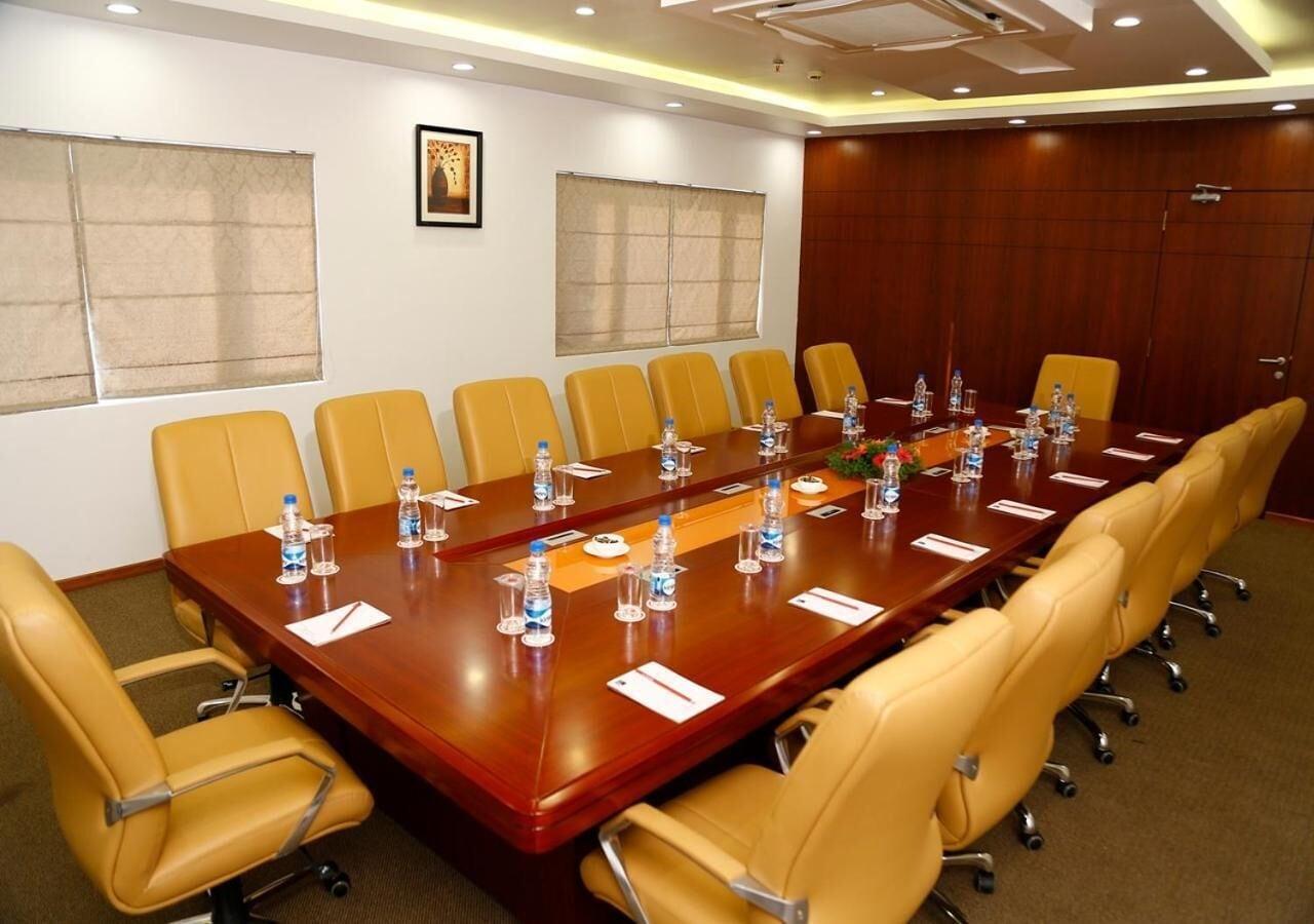 Sala de Reuniones Triguna Clarks Inn