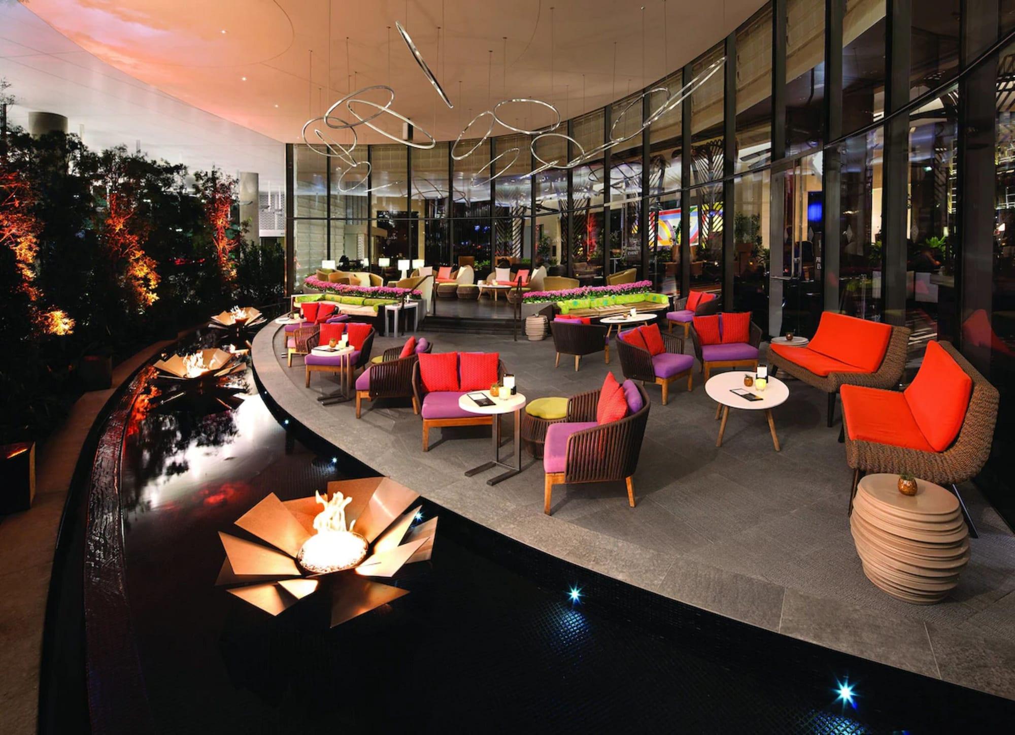 Bar/Salón StripViewSuites at Vdara
