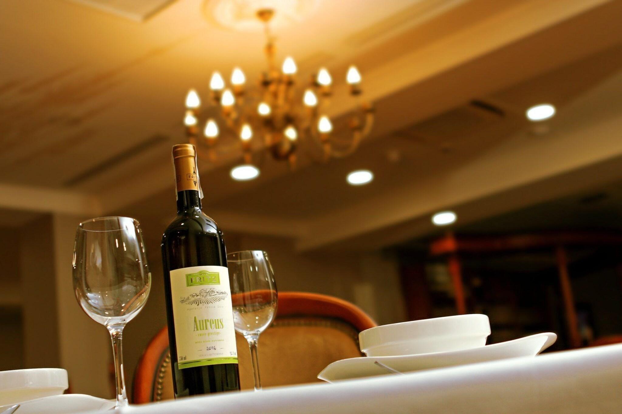 Restaurant Hotel Paryski Art & Business