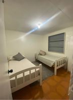 Alquiler Vacacional - Disfrute de Casa Nórdica, una casa grande y cómoda en un pasaje muy tranquilo
