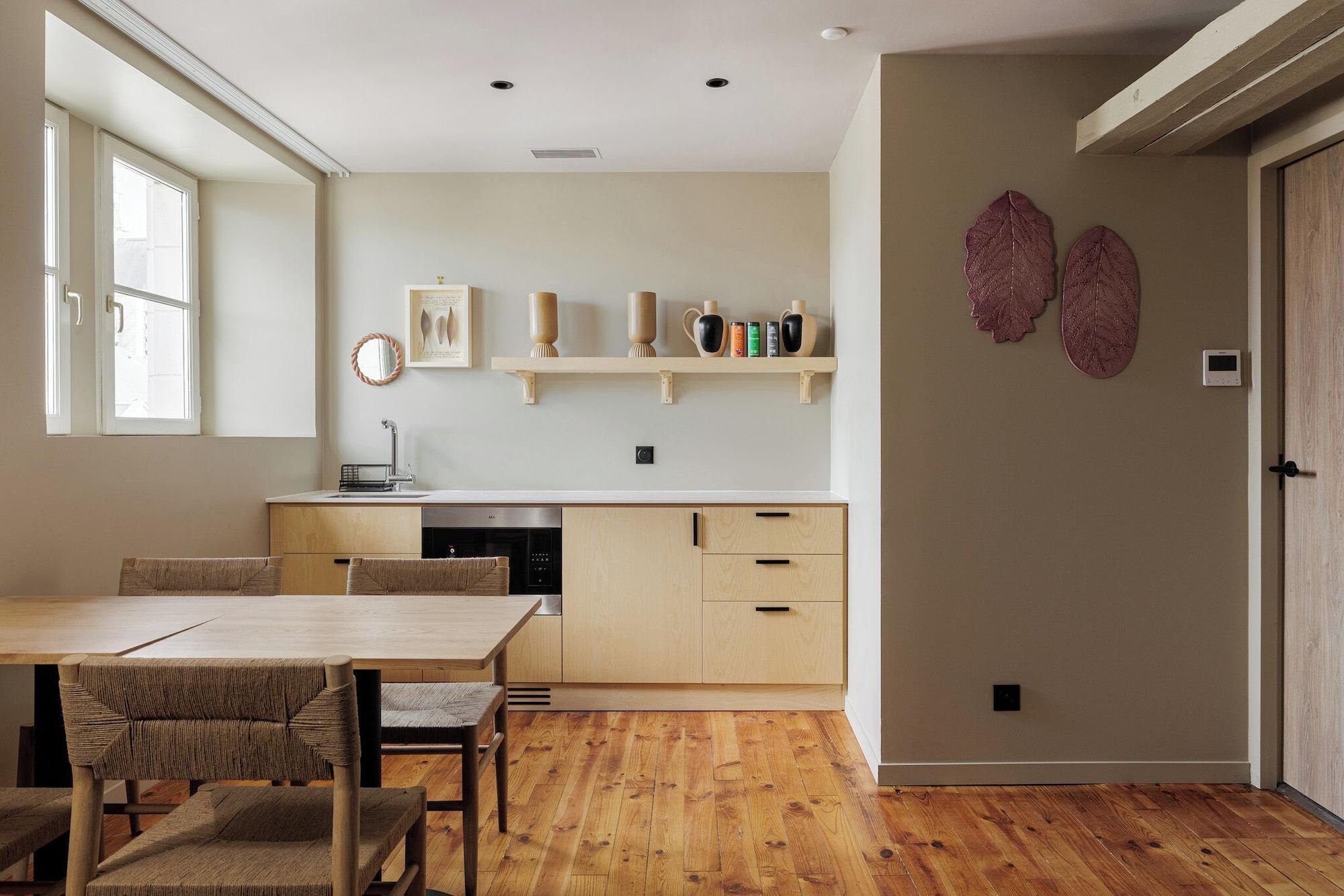 Equipamiento de Habitación Hôtel Cloître - Entrée autonome, réception en ligne - Encore Mieux