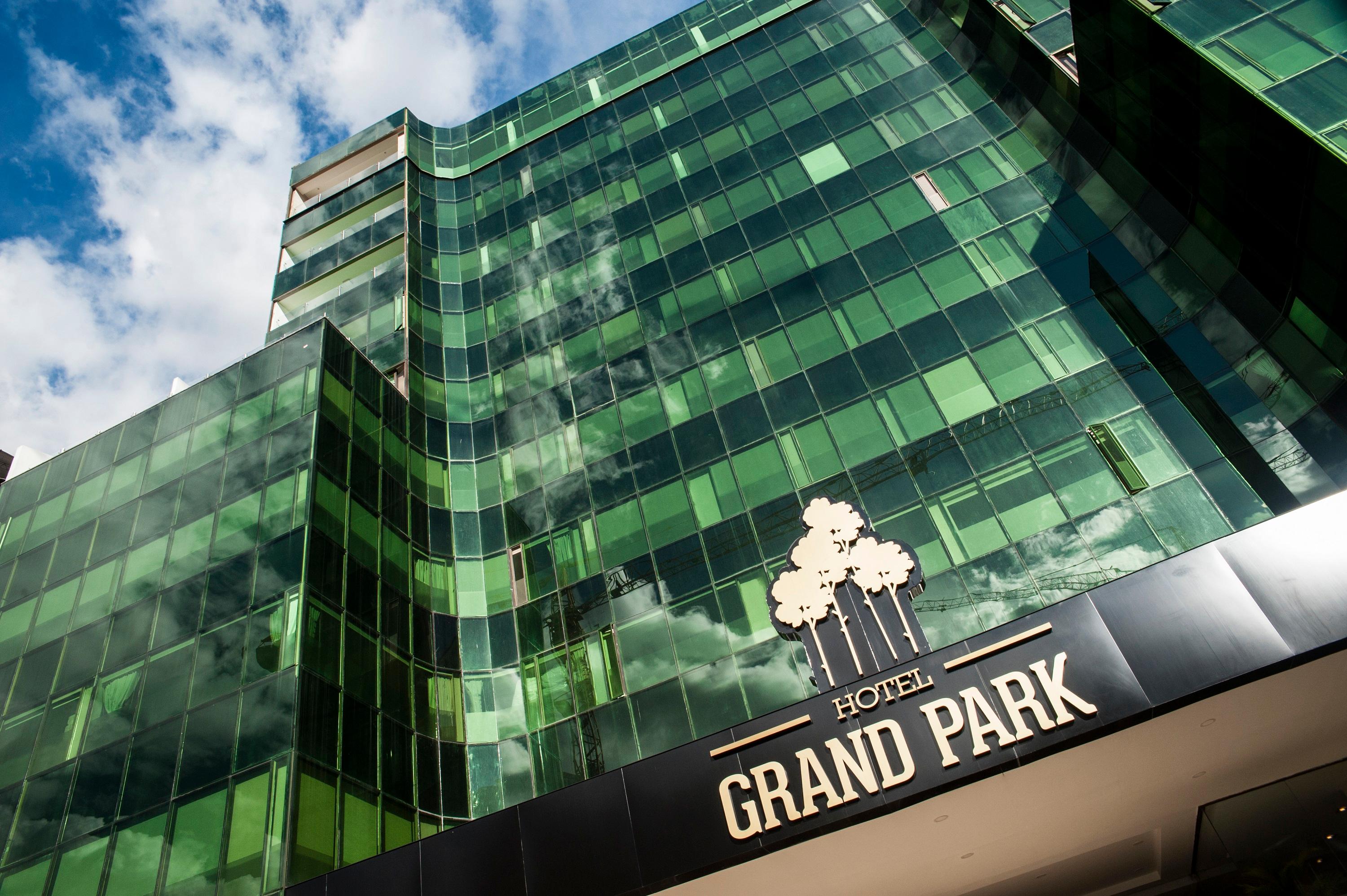 Vista Exterior Hotel Grand Park