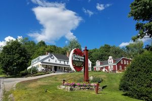 Alojamiento - Christmas Farm Inn and Spa