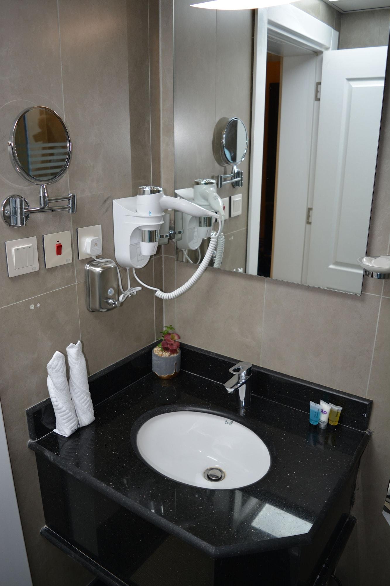 Equipamiento de Habitación فندق مرسى القصر Marsa Alqaser Hotel