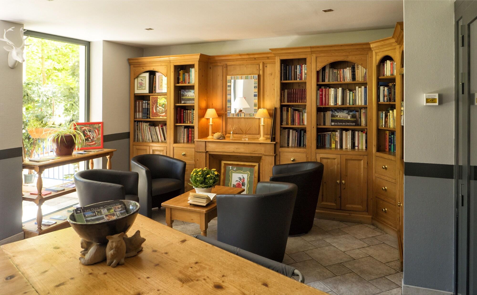 Varios Residence Hotel Les Ducs De Chevreuse