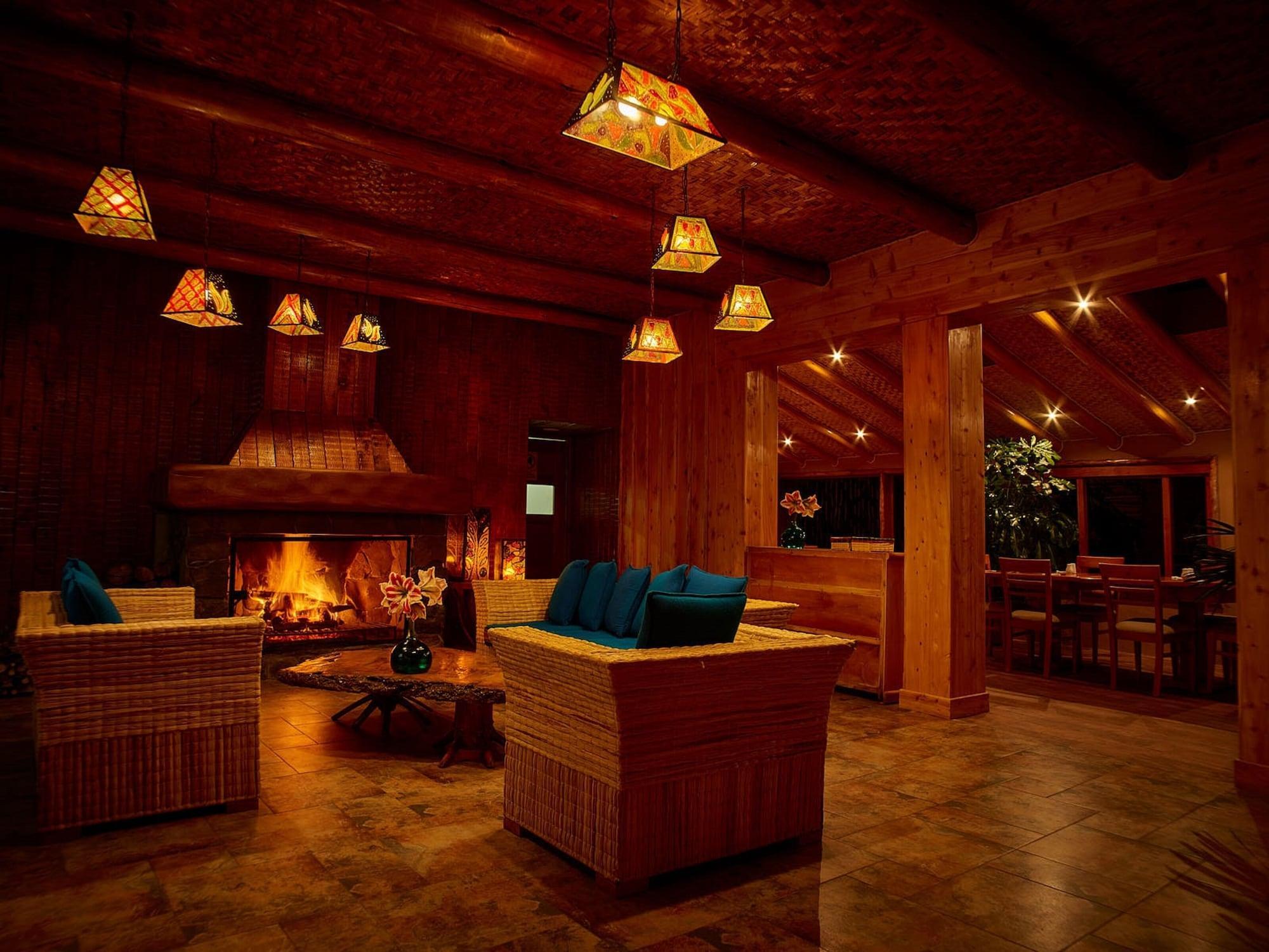 Bar/Salón Hostería Cabañas del Lago