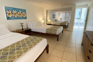 Alojamiento - Stunning! Diamond Head Oceanfront Lanai Condo - Sleeps 5