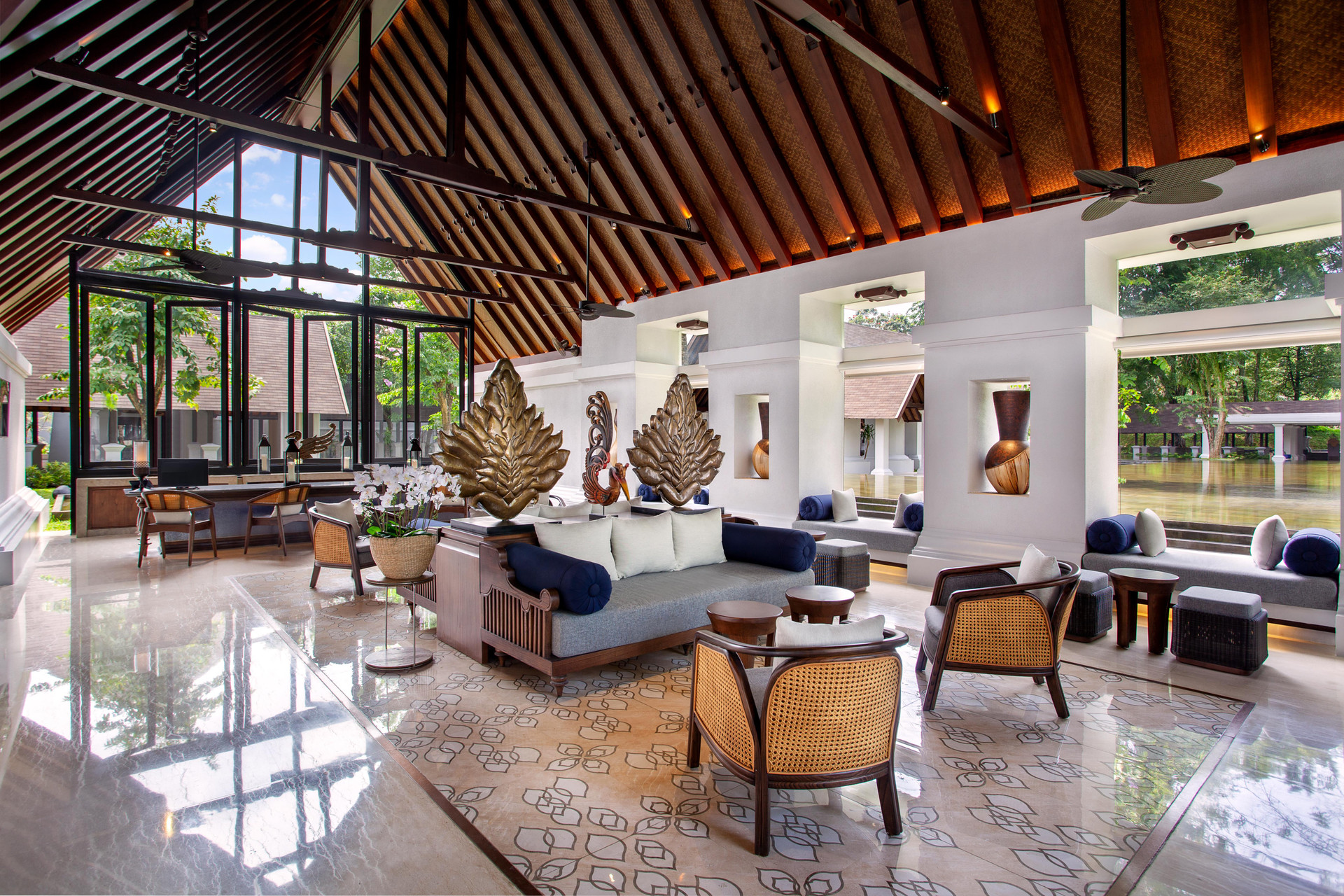 Vista Lobby Novotel Bogor Golf Resort & Convention Center