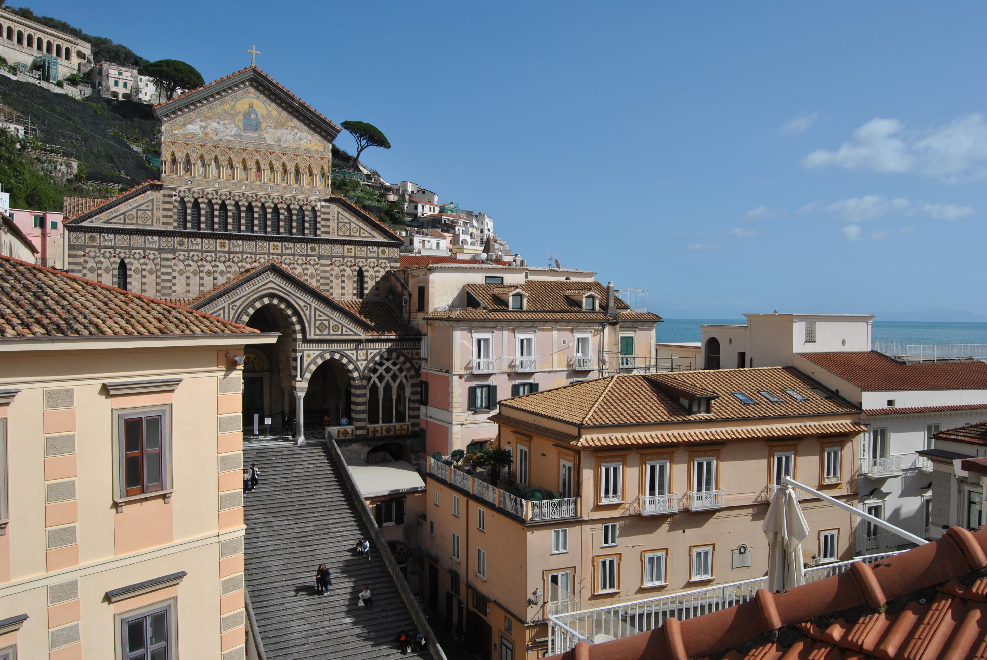 Varios Core Amalfitano City Suites