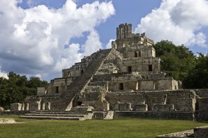 Actividad - Visita la Zona arqueológica de Edzná