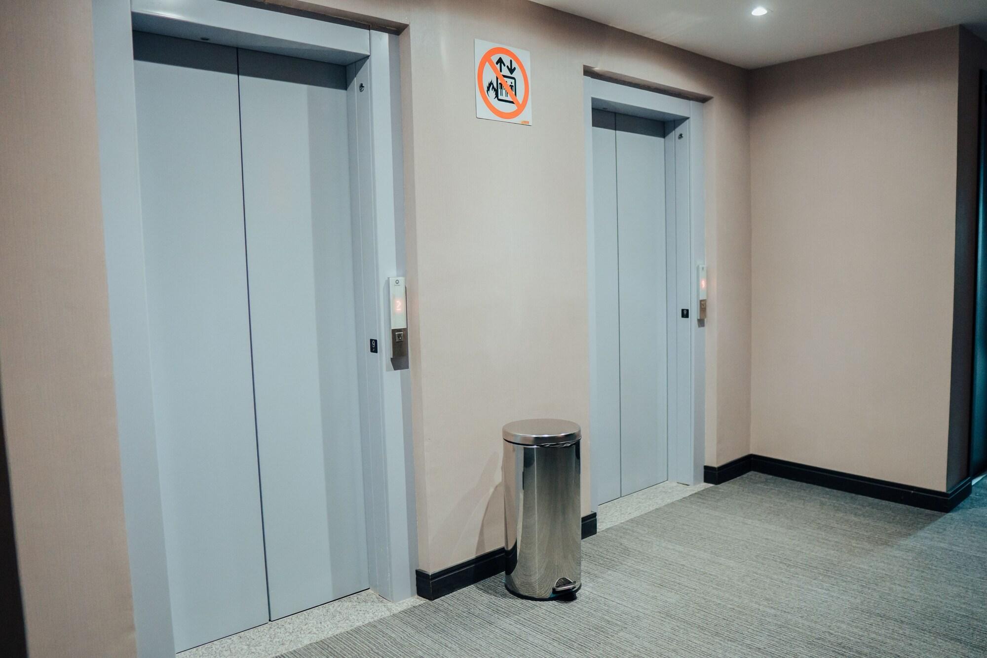 Vista Lobby Front Comfort Teófilo Otoni