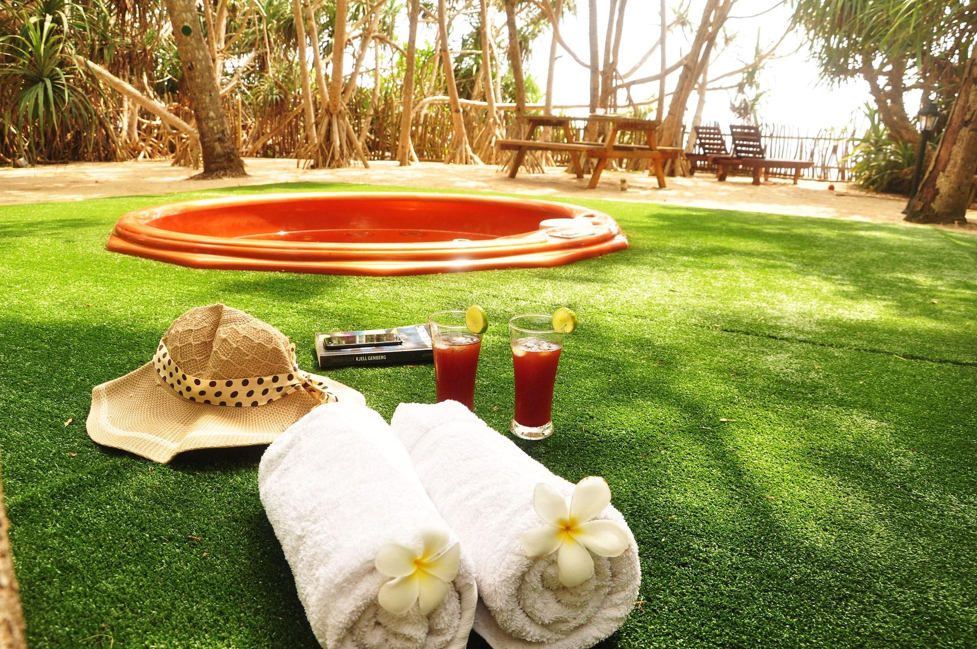 Spa The Waves Beach Chalets