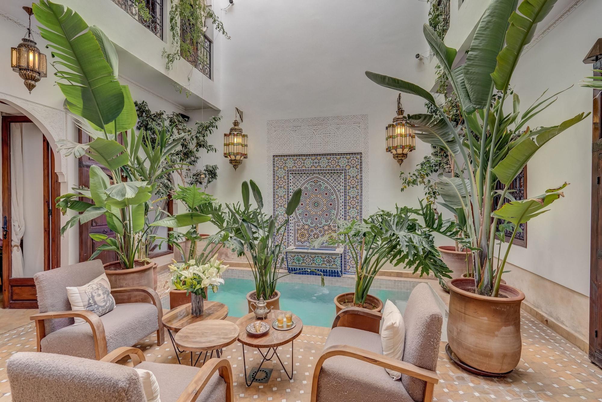 Varios Riad Clefs D'orient