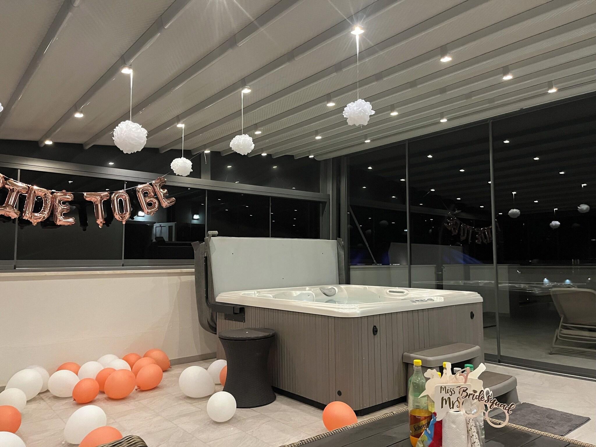 Vista Piscina Luxury Majpruz Suites