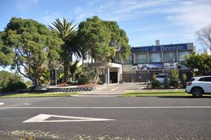 Alojamiento - Ocean Breeze Hotel