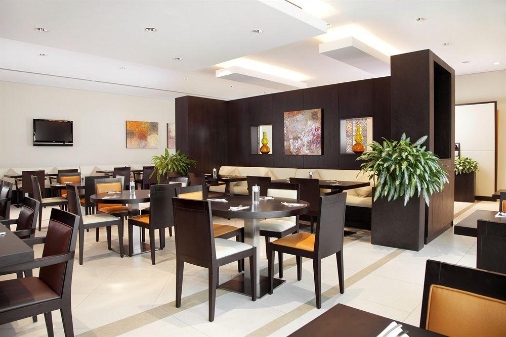 Comodidades del Alojamiento Holiday Inn Express Dubai Safa Park