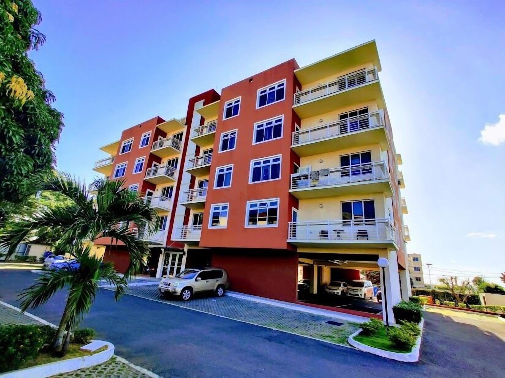 Vista Exterior The Strathrain