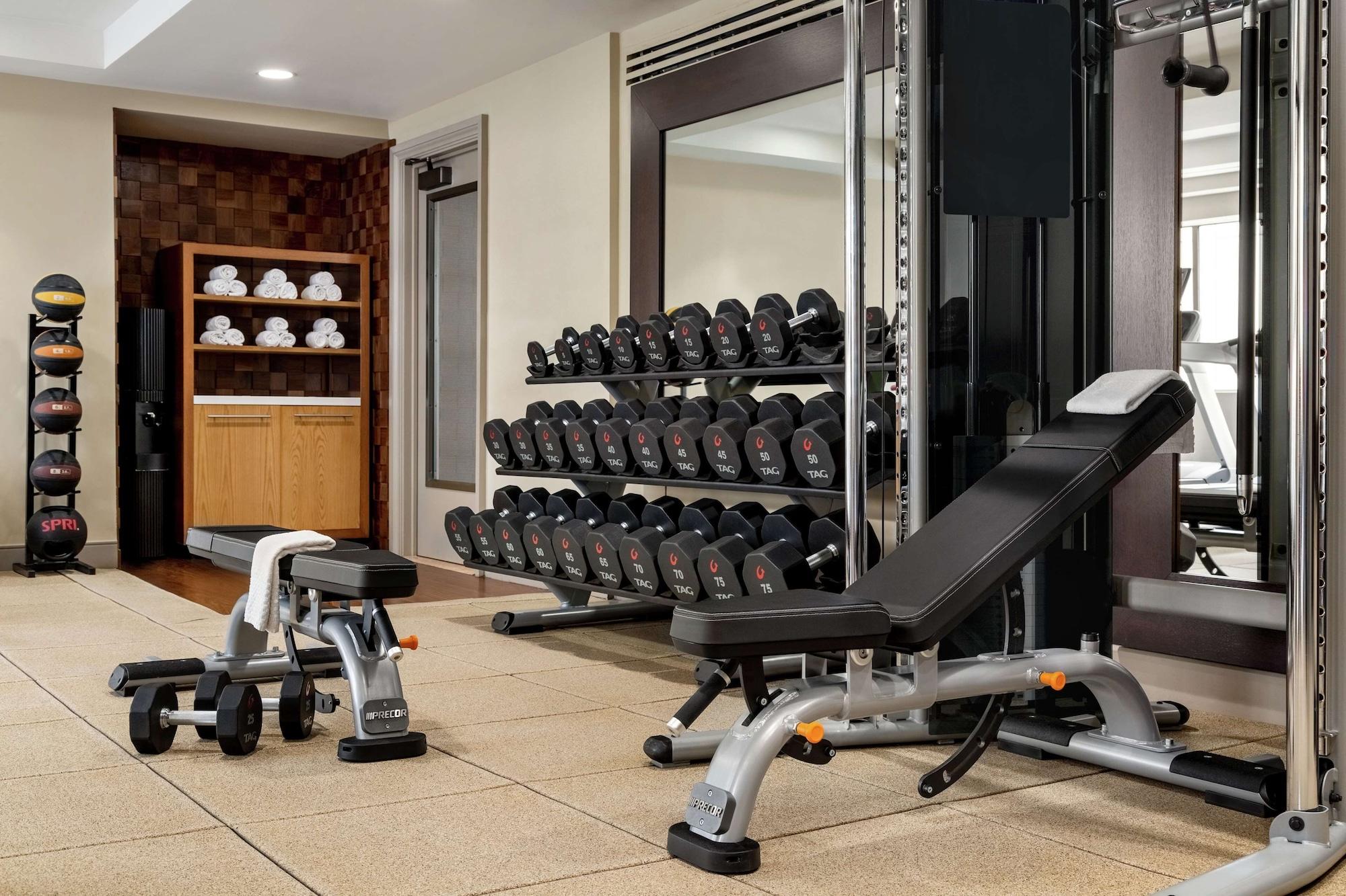 Gimnasio Hilton Checkers Los Angeles