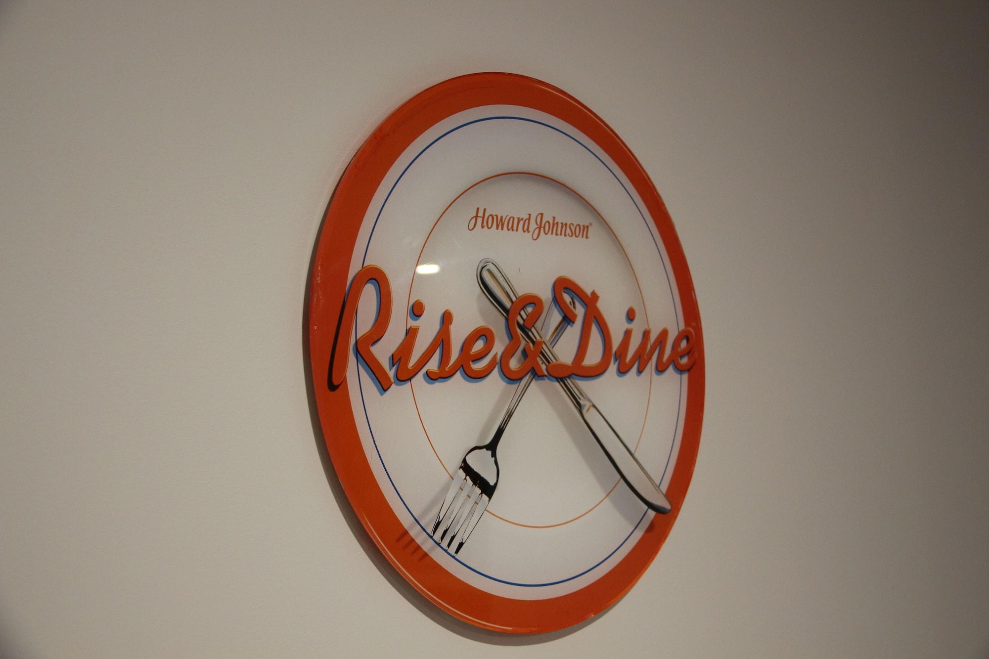 Restaurant Howard Johnson by Wyndham Downtown Kamloops