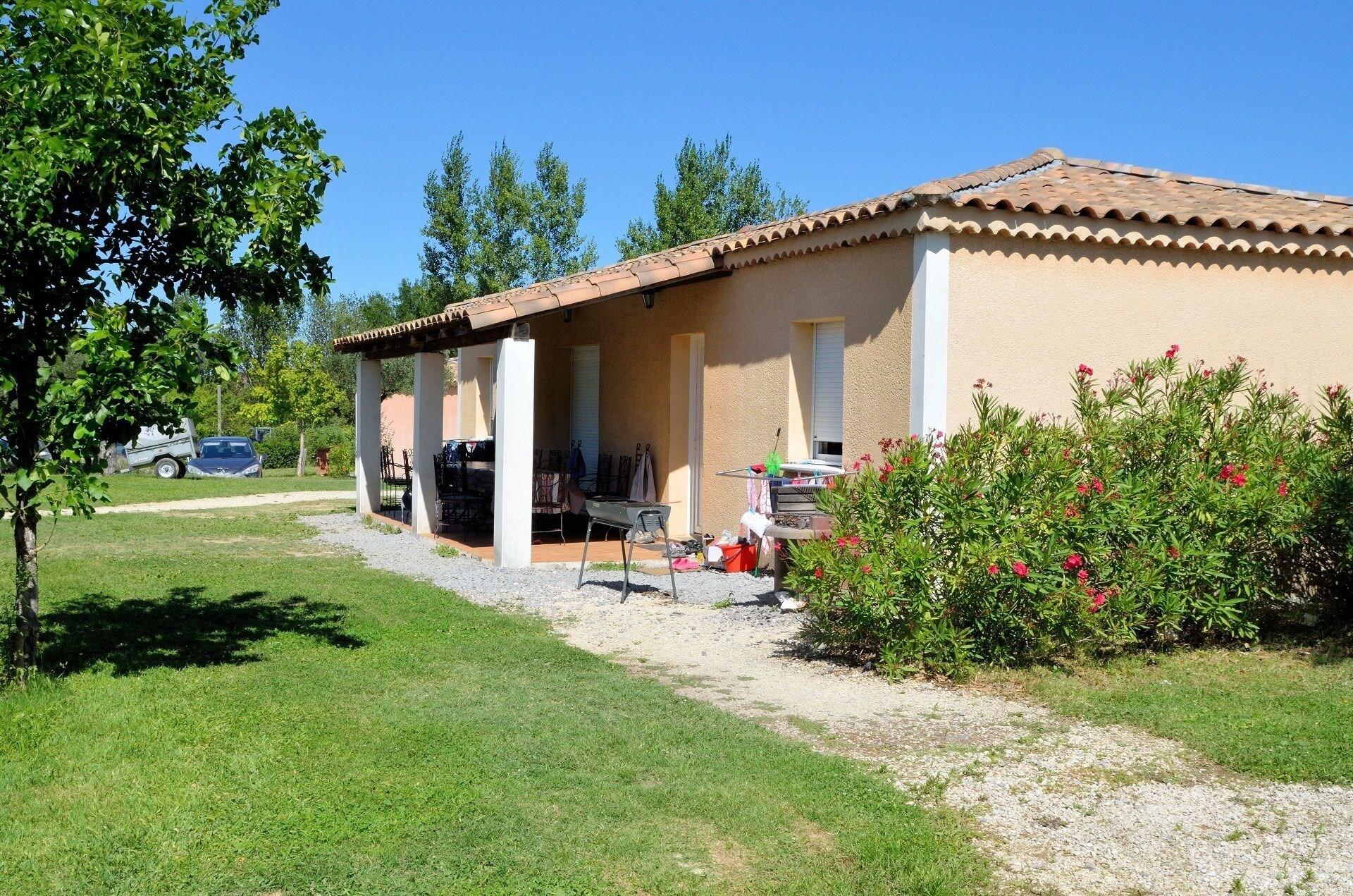 Vista Exterior Domaine Des Garrigues