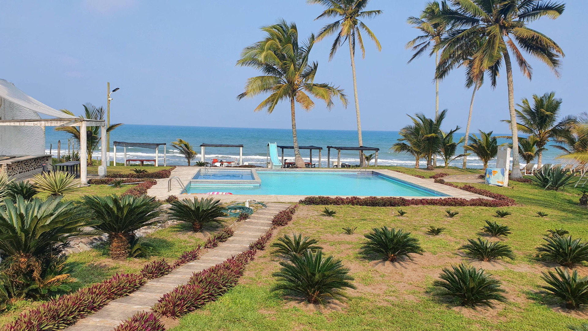 Vista Piscina Villas Hunter