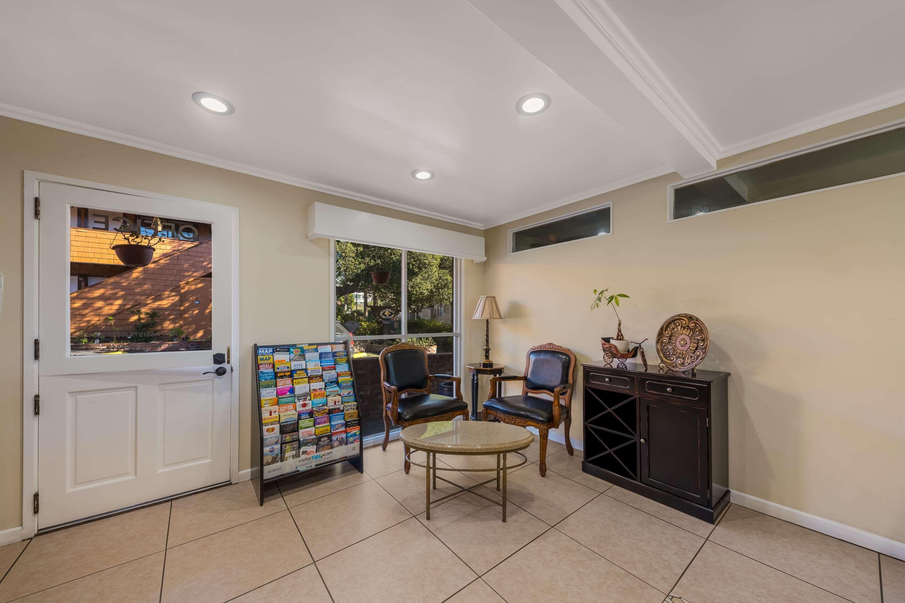 Vista Lobby Clarion Collection Carmel Oaks Inn