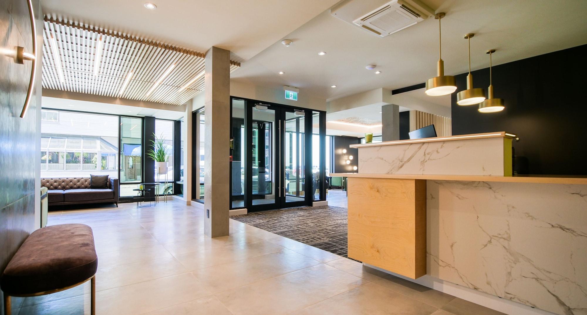 Vista Lobby Hotel Le Saint Germain