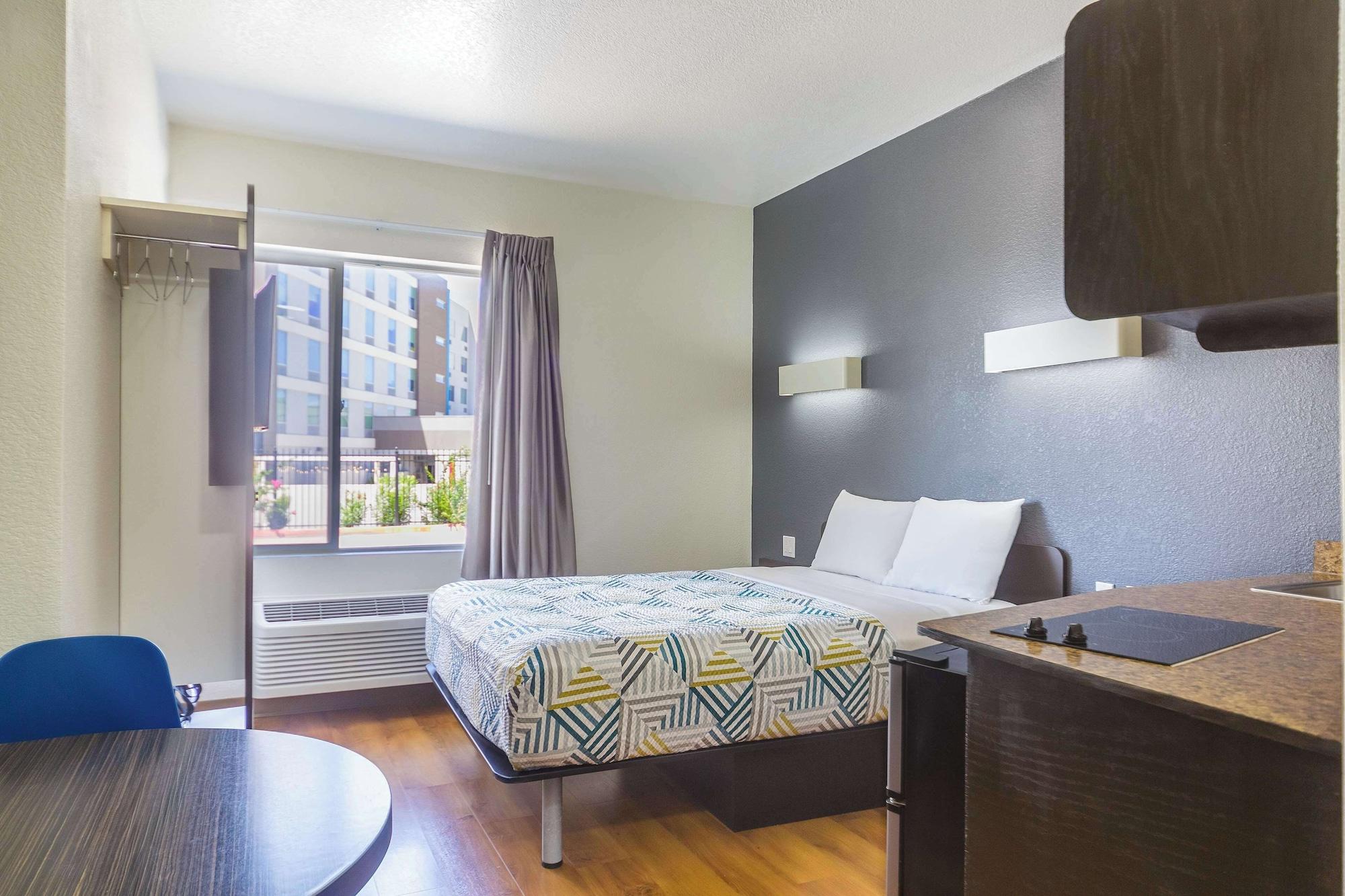 Habitación Motel 6 Laredo, TX - Airport